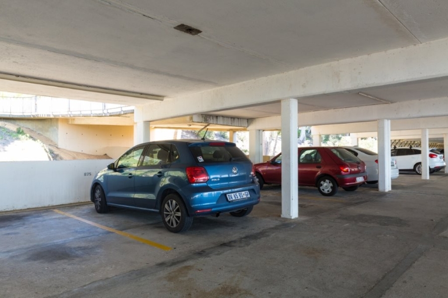 To Let 0 Bedroom Property for Rent in Vredehoek Western Cape